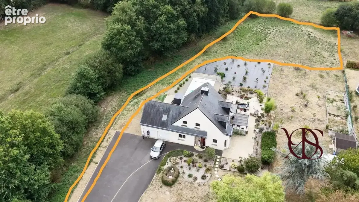 Terrain à VIEUX-VY-SUR-COUESNON