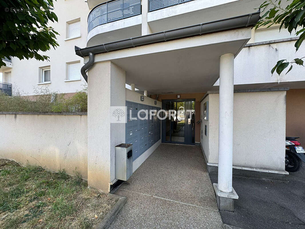 Appartement à CHENNEVIERES-SUR-MARNE