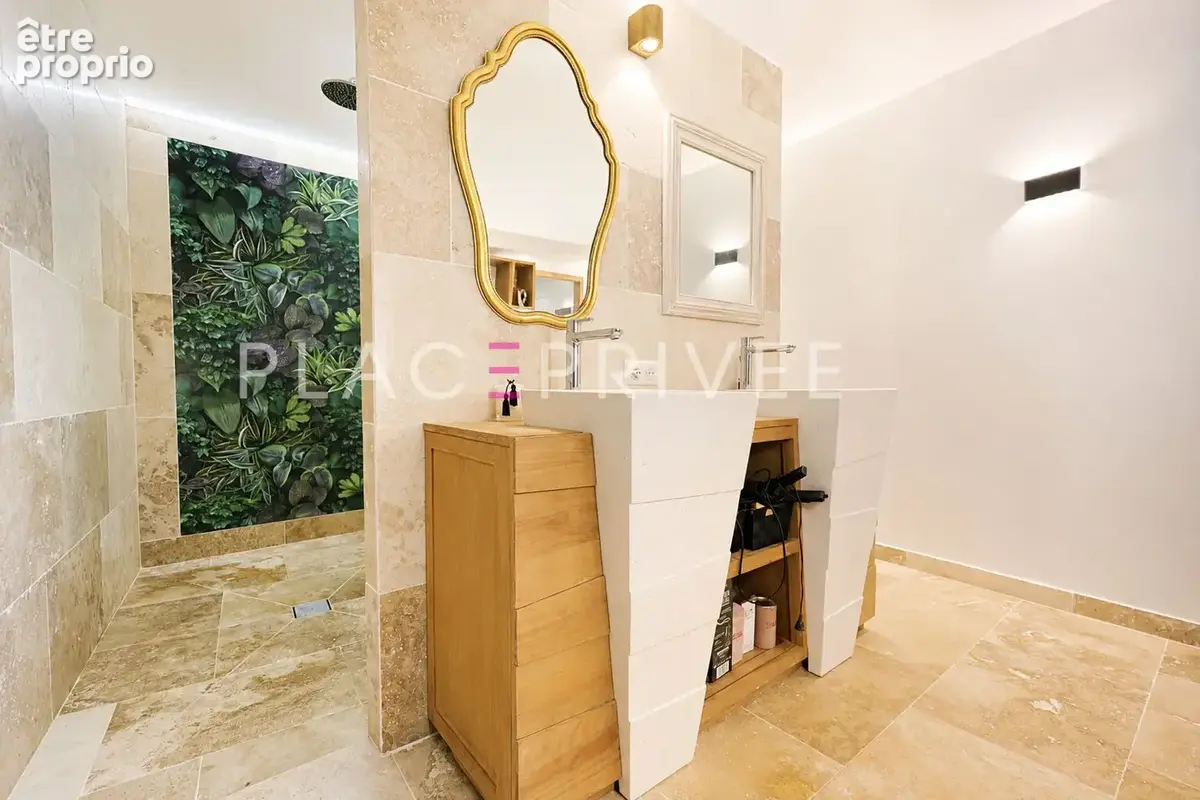 Appartement  Ville Vieille - photo 12
