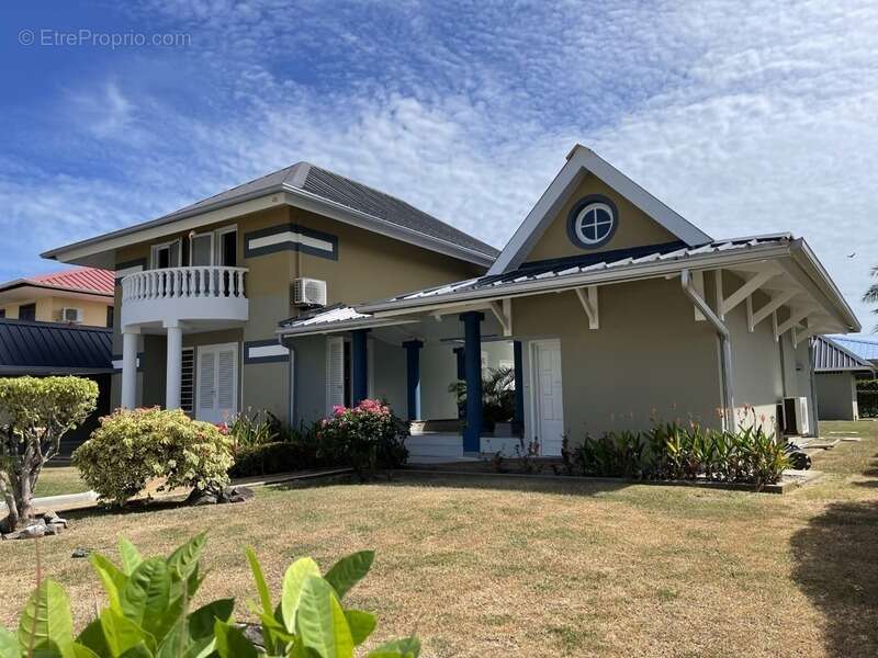 Maison à KOUROU