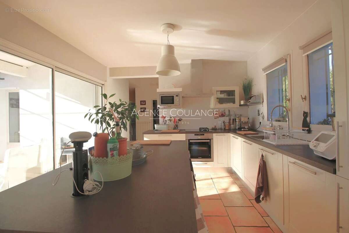 Maison à LA CADIERE-D'AZUR