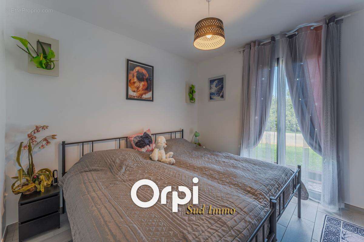 Maison à ALBA-LA-ROMAINE