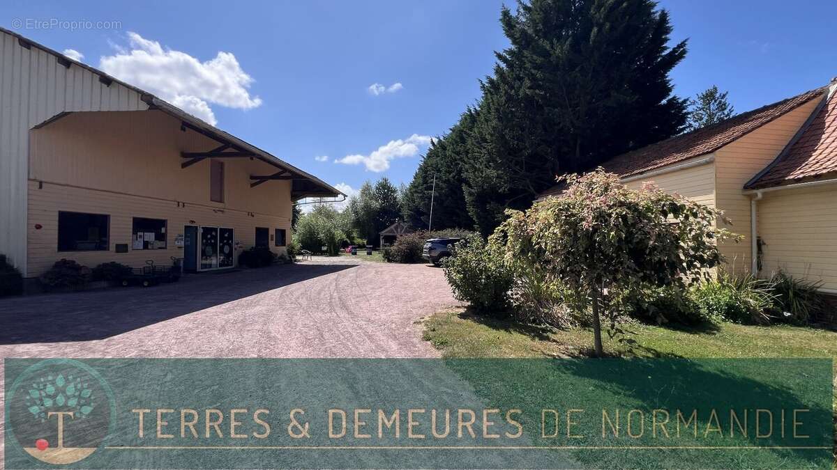 A vendre Propriété touristique de charme au cur de la campagne normande, offrant un cadre paisible et un fort potentiel d'activ - photo 20
