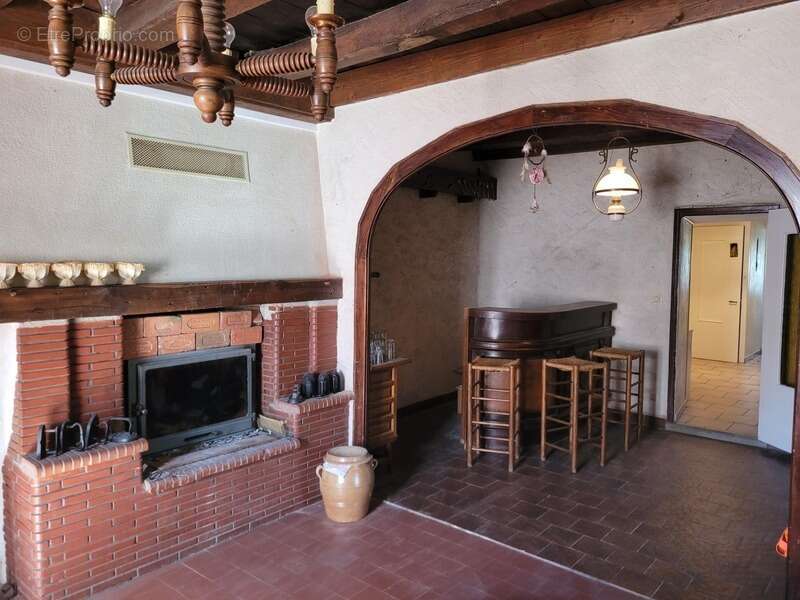 VALIGNY ( 03 ) A Vendre Maison de village 4 chambres  180m2  + appartement 1 chambre 43m2 - photo 5