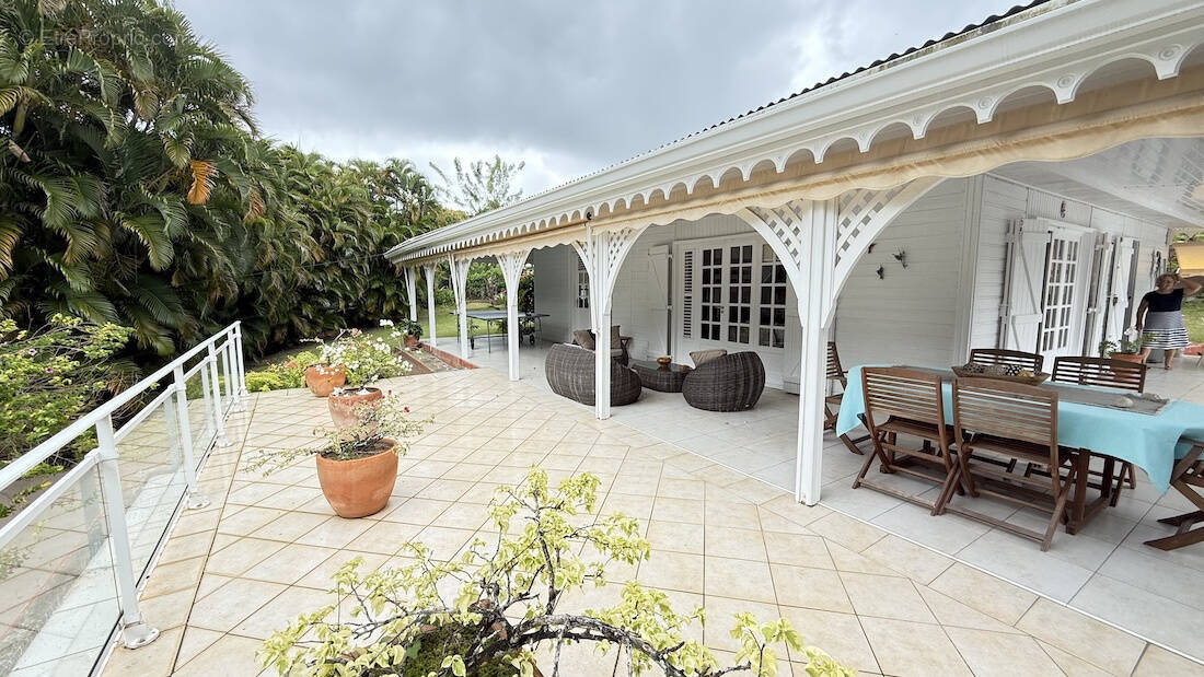 Maison à FORT-DE-FRANCE