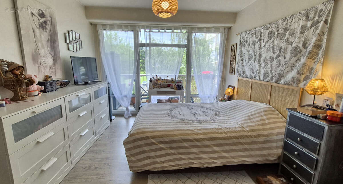 Appartement à HEROUVILLE-SAINT-CLAIR