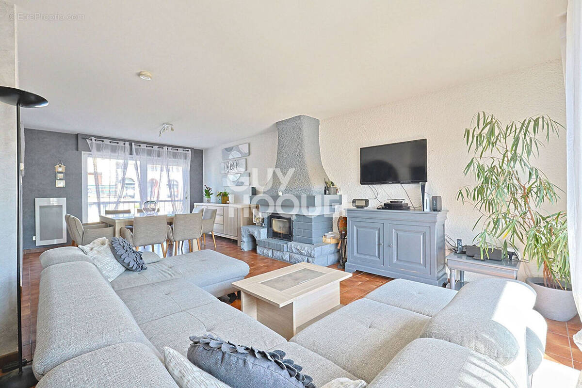 Appartement à NEUVES-MAISONS