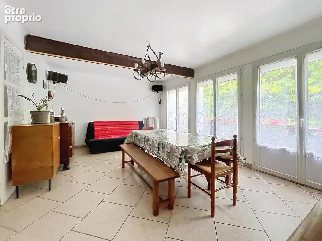 GROSLAY - Maison de 132m2 dans secteur calme - photo 3