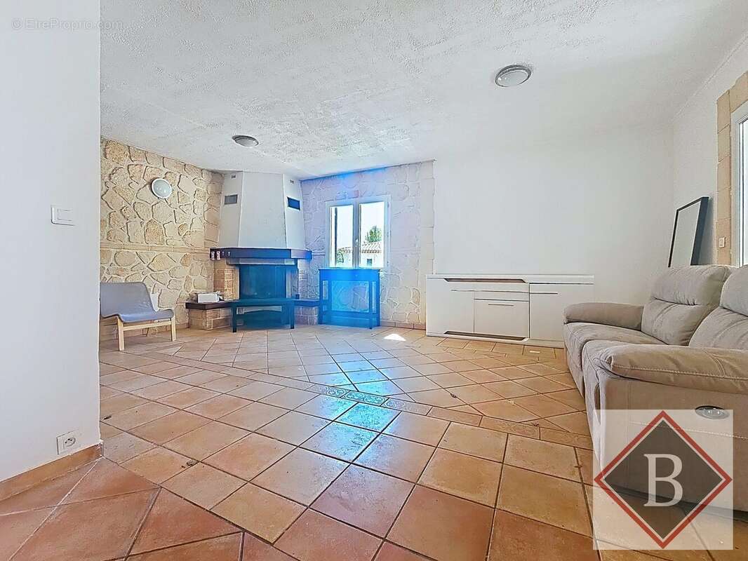 Appartement à FAYENCE