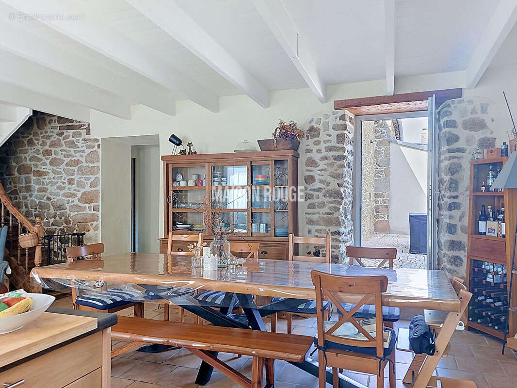 exclusivité Maison Rouge maison en coeur de bourg! - photo 5