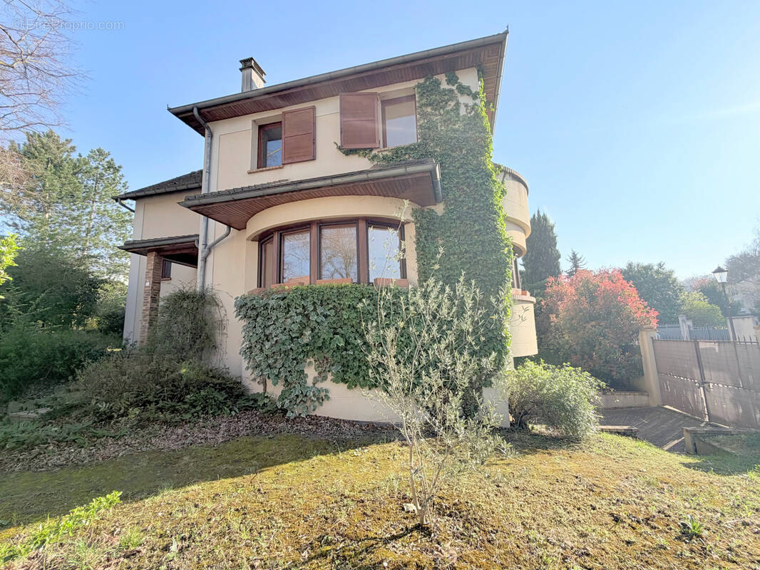 Maison à RUEIL-MALMAISON