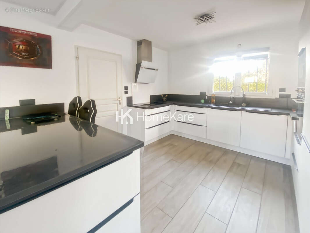 Maison à CASTELGINEST