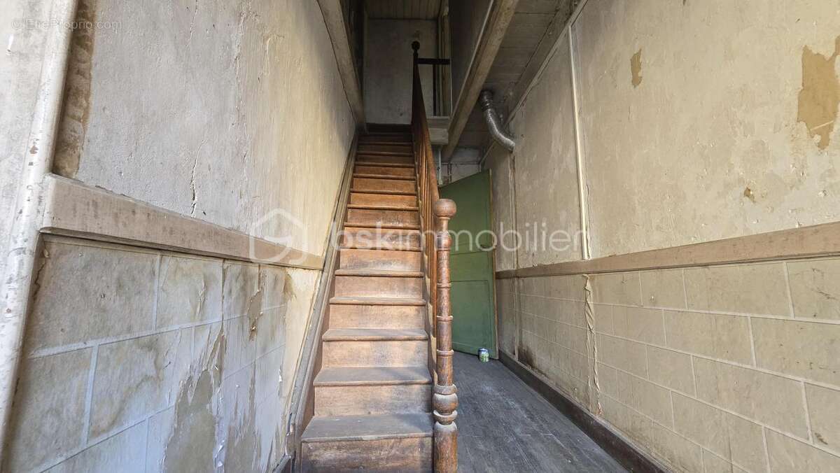 Superbe opportunité, maison de bourg à rénover, 4 chambres, grenier aménageable, terrain - photo 7