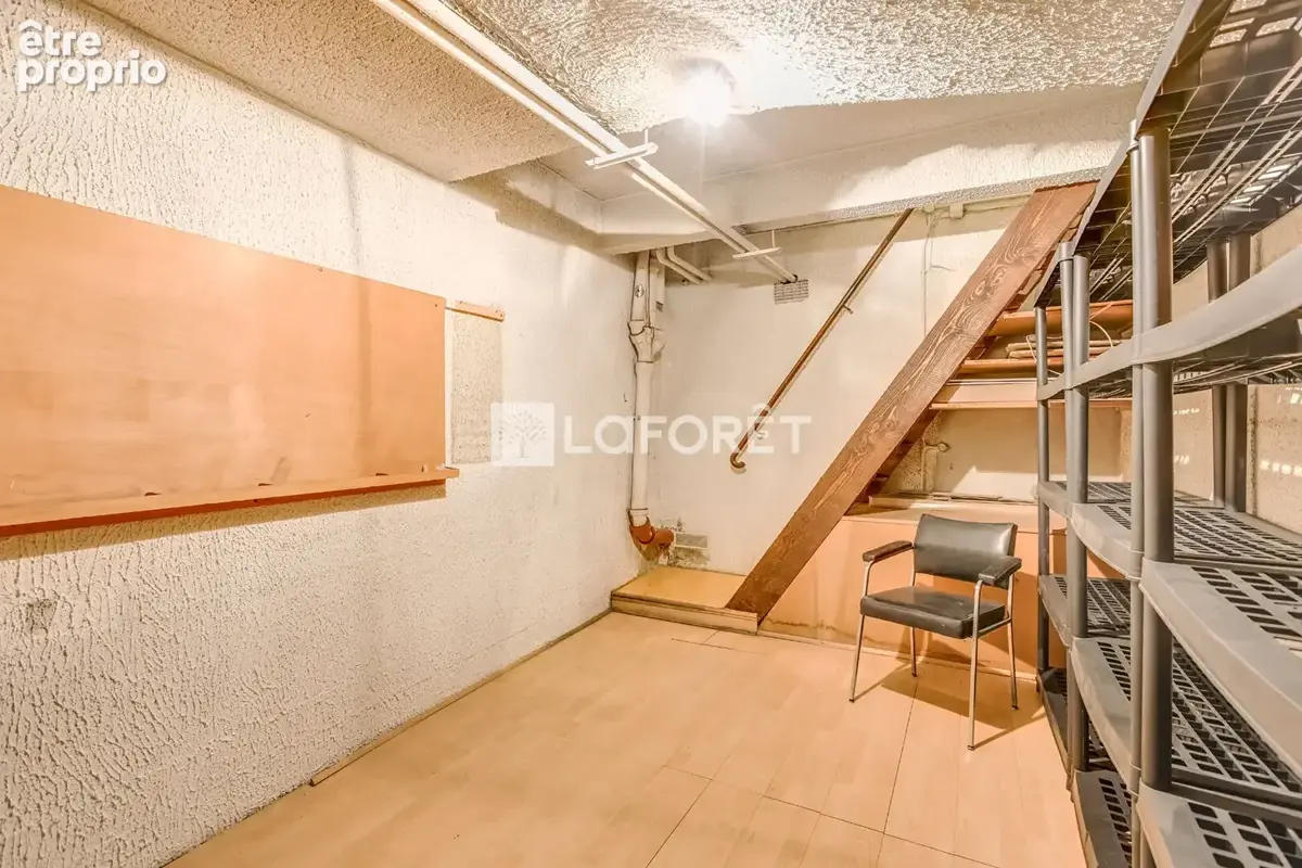Local commercial Paris 38 m2 - photo 10