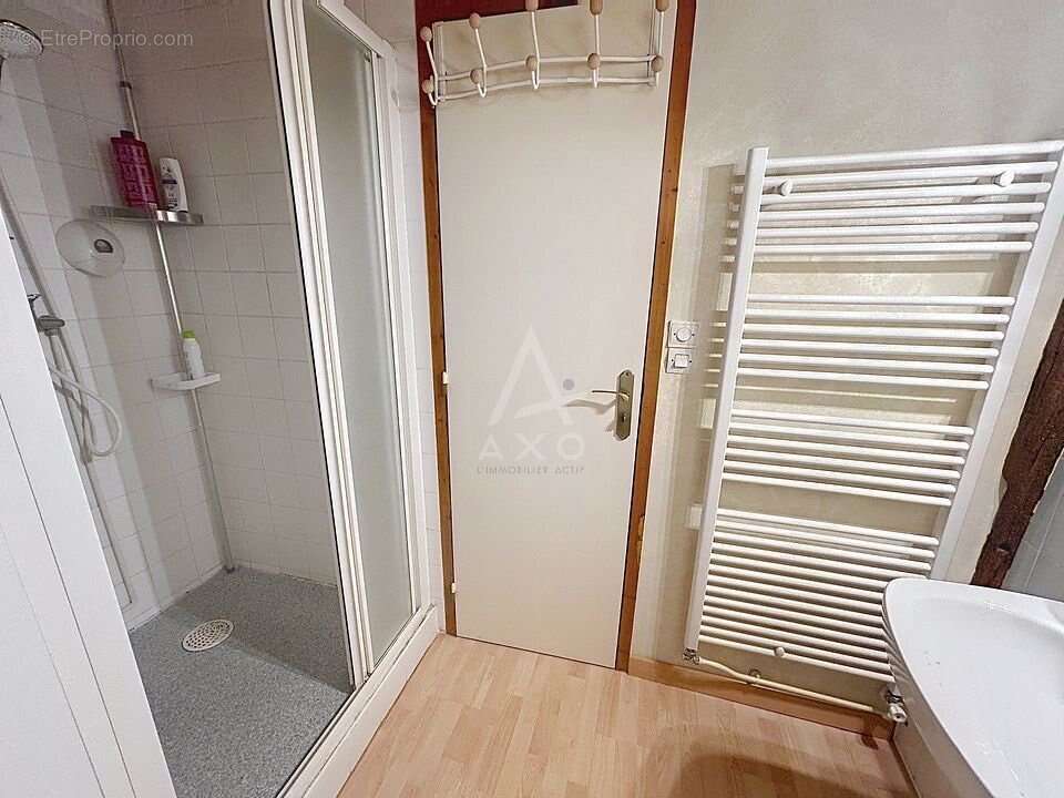 Maison à LUPLANTE