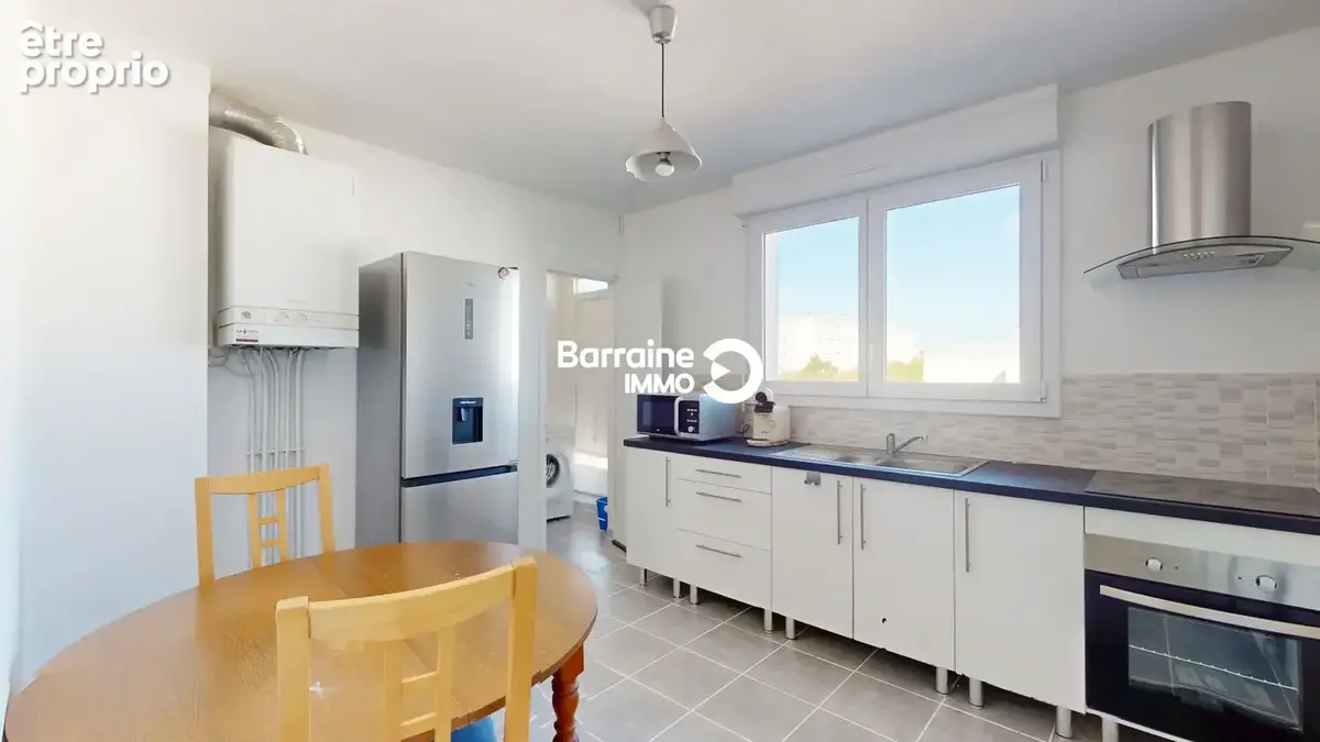 BARRAINE IMMO A VENDRE : Appartement T2 - Saint-Pierre - Dernier étage avec balcon et parking - photo 4