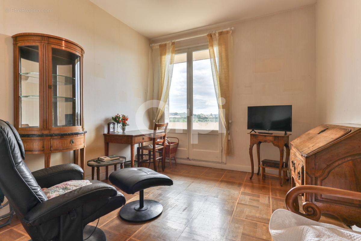 Appartement à TASSIN-LA-DEMI-LUNE