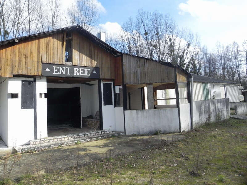 Commerce à BEAUMONT-EN-VERON
