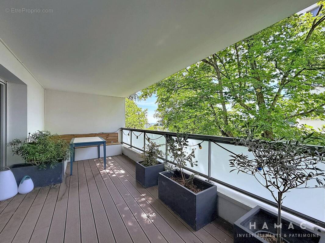Appartement à LA MULATIERE