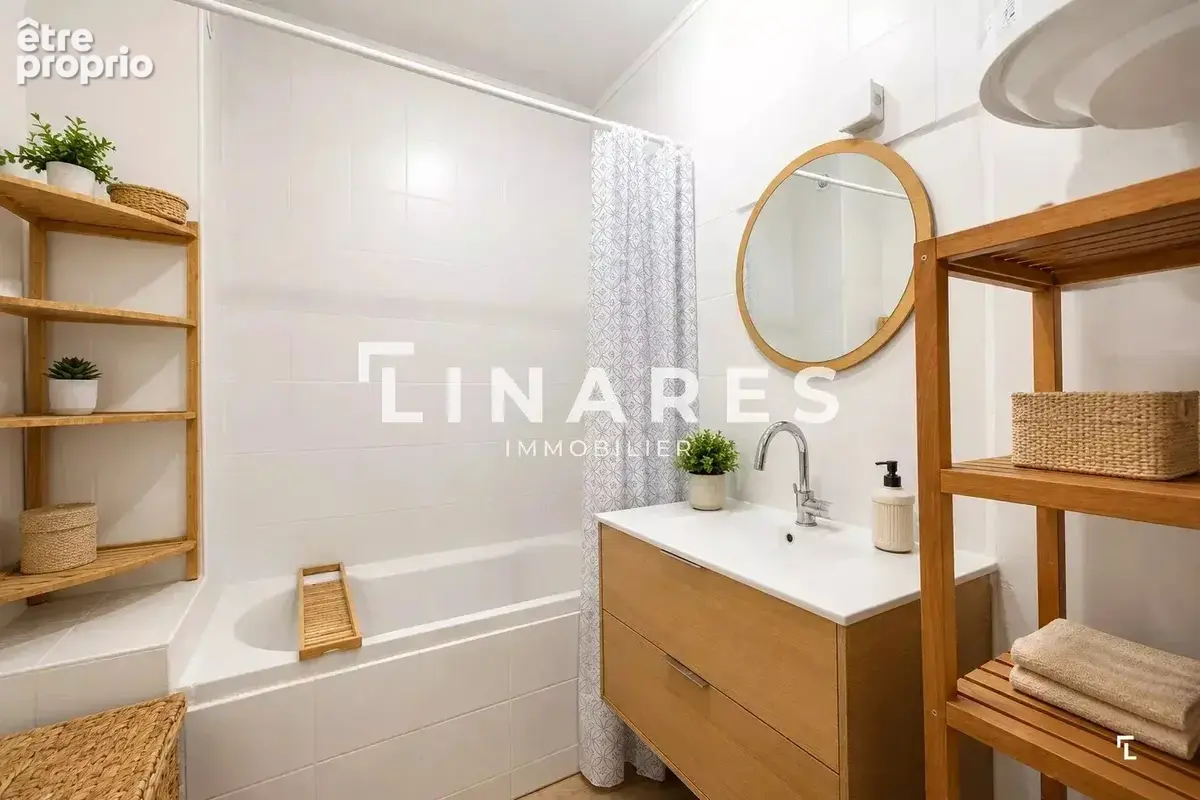 COCON LUMINEUX - Appartement T3/4 Dernier Étage 82m2 - Terrasse - Loggia - Cellier - 13190 Allauch - photo 6