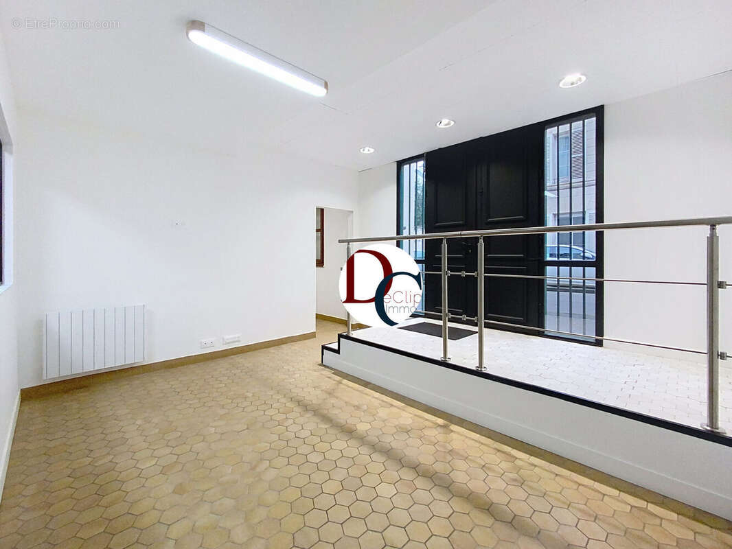 Photo 3 - Commerce à COMPIEGNE