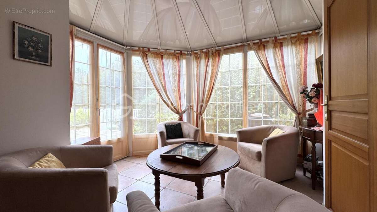 Maison à GERMIGNY-L&#039;EVEQUE