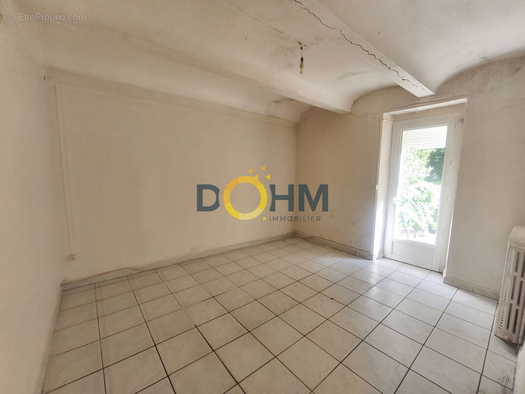 Appartement à LA VERNAREDE
