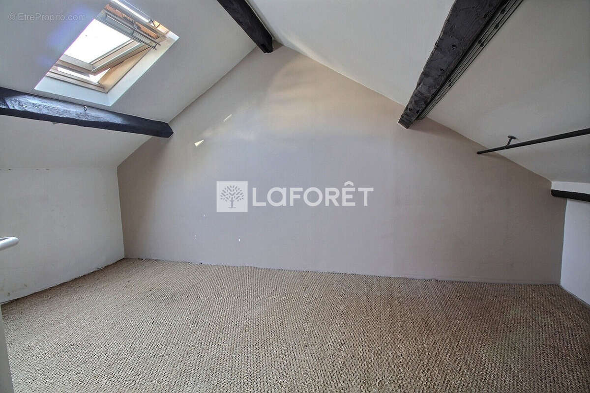 Appartement à PUTEAUX