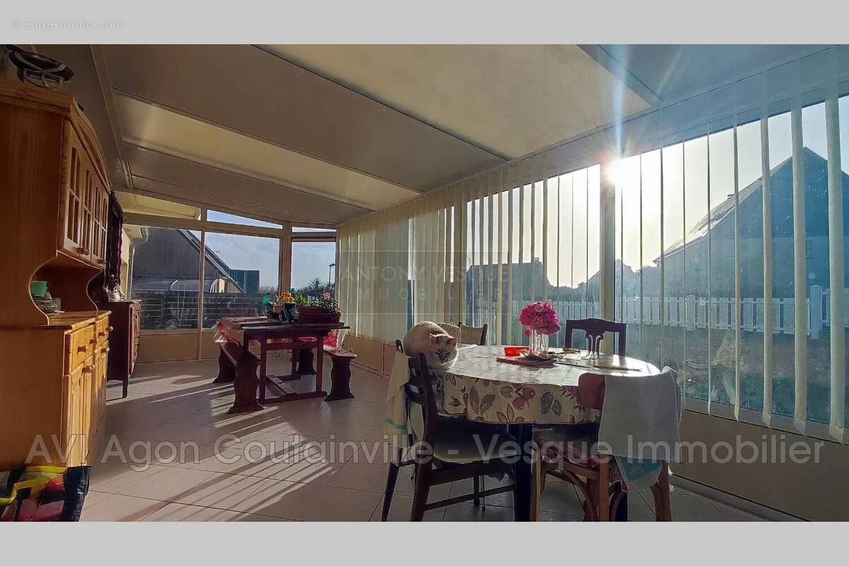 Maison à GOUVILLE-SUR-MER