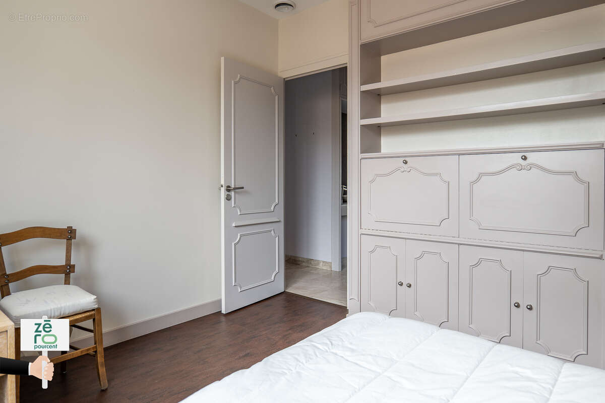 Maison familiale spacieuse avec dépendance - photo 12