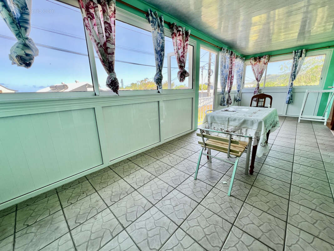 Maison à SAINT-JOSEPH