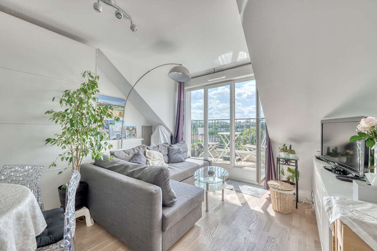 Appartement à LE PERREUX-SUR-MARNE