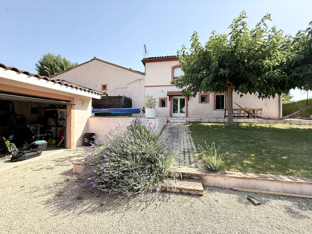 Maison à CASTELSARRASIN
