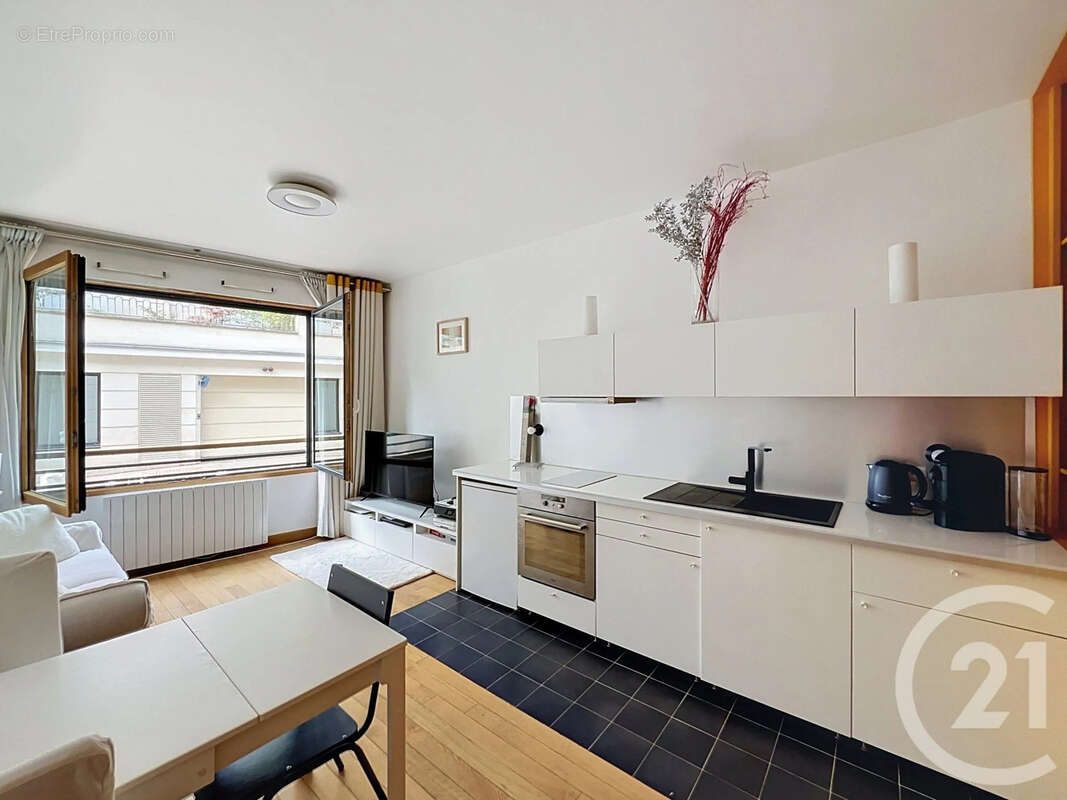 Appartement 34 m² à Saint-Cloud  - photo 4
