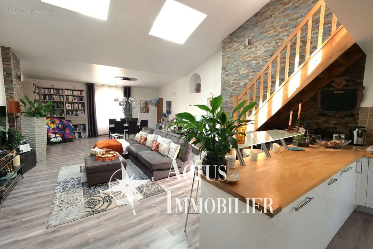 Appartement à SALON-DE-PROVENCE