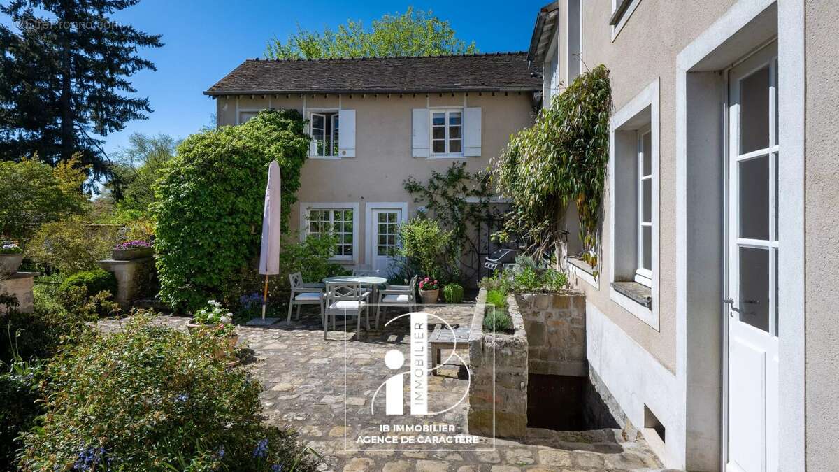 Maison à BOURRON-MARLOTTE