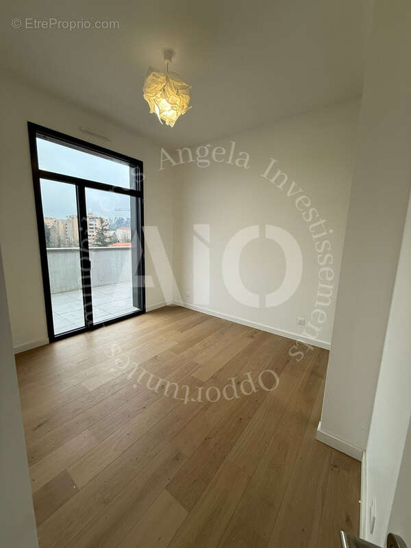 Appartement à TASSIN-LA-DEMI-LUNE