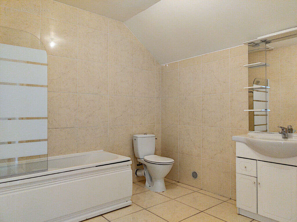 Appartement à CAUDEBEC-LES-ELBEUF