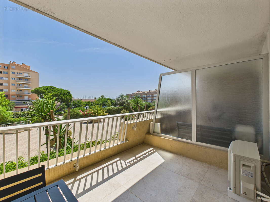 Appartement à HYERES