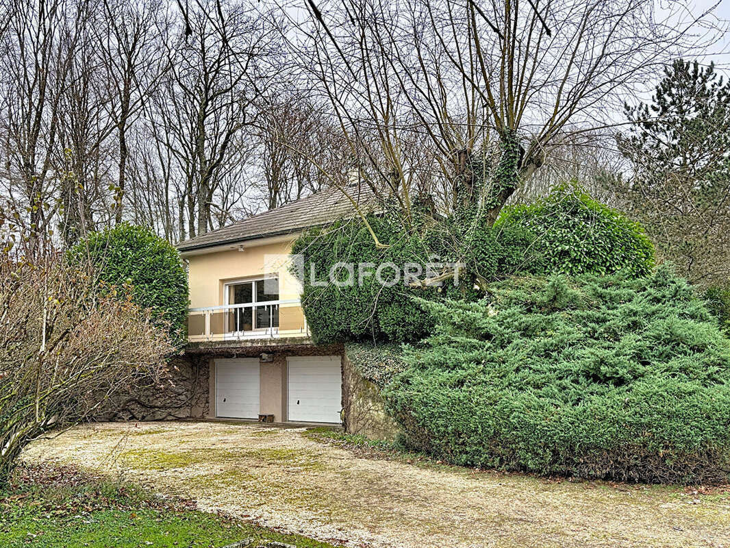 Maison à MONTAGNAT