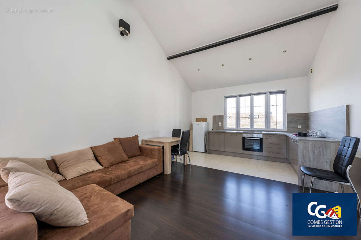Ensemble immobilier avec dépendances Vue dégagée sur les champs - photo 6