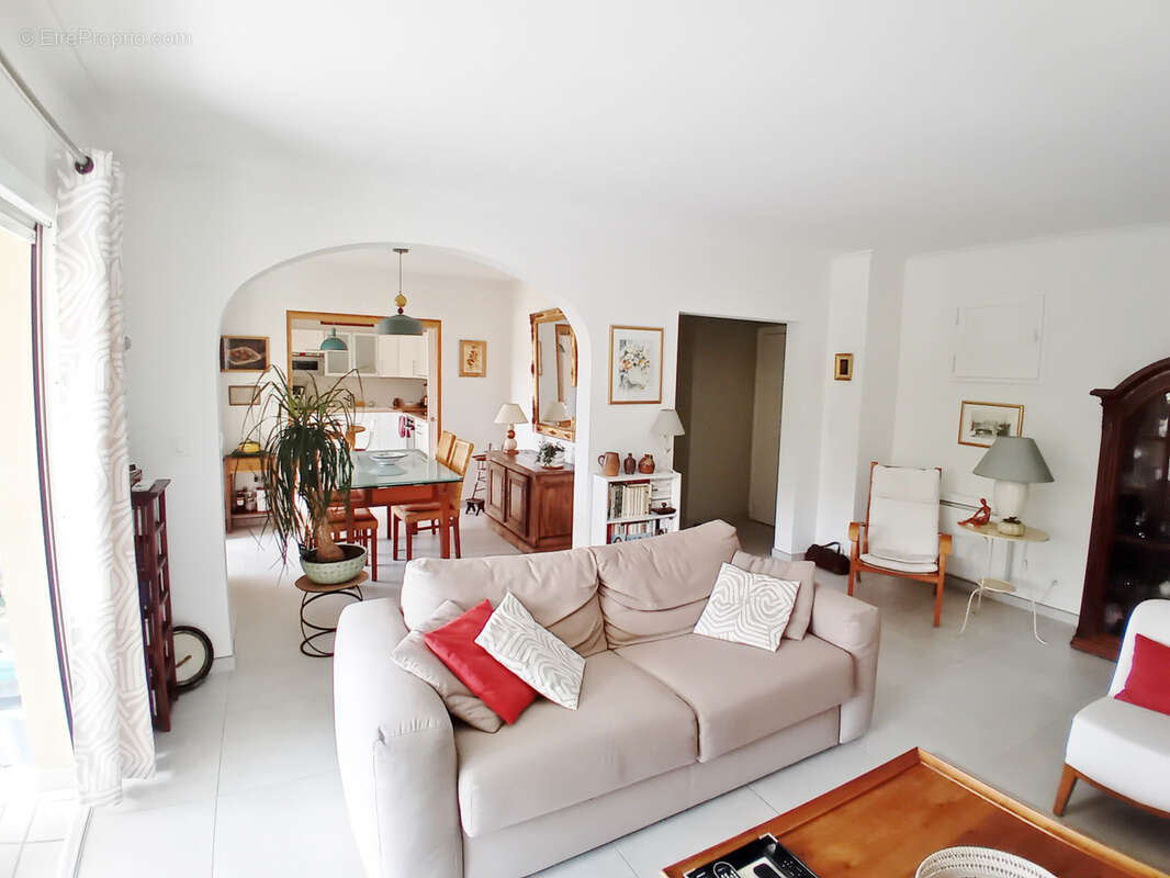 Appartement à SAINT-RAPHAEL