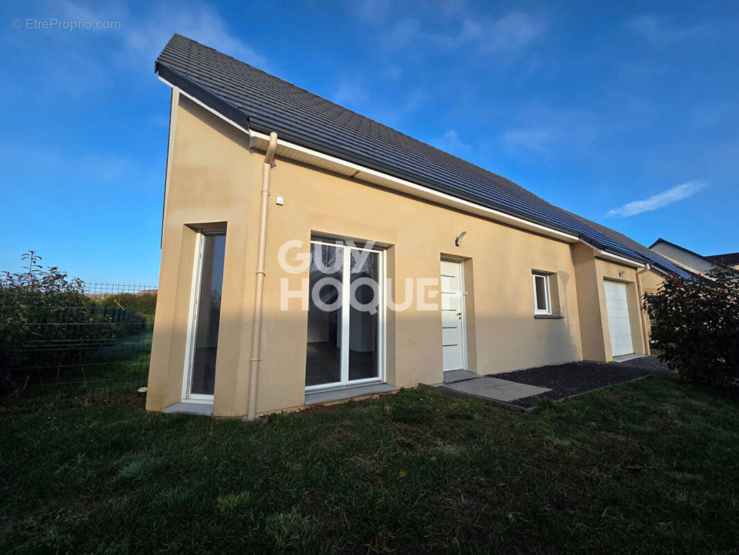 Maison à LA SAUSSAYE