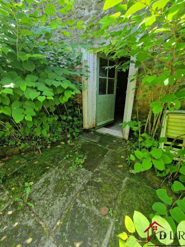 Maison à FRESNES-SUR-APANCE