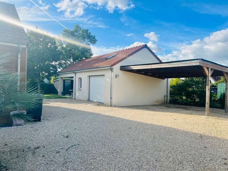 Maison à CHATELLERAULT