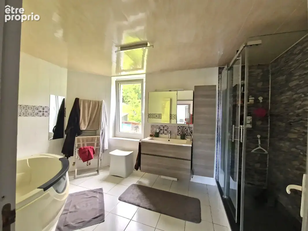Maison de ville à vendre  - Bolbec - 4 chambres - cour - photo 10