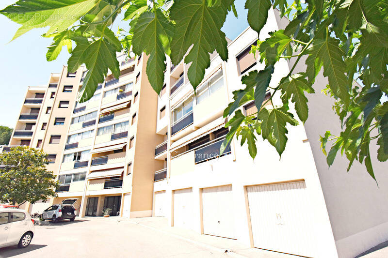 Appartement à AUBAGNE