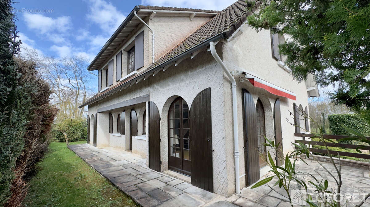 Maison à NEUVY