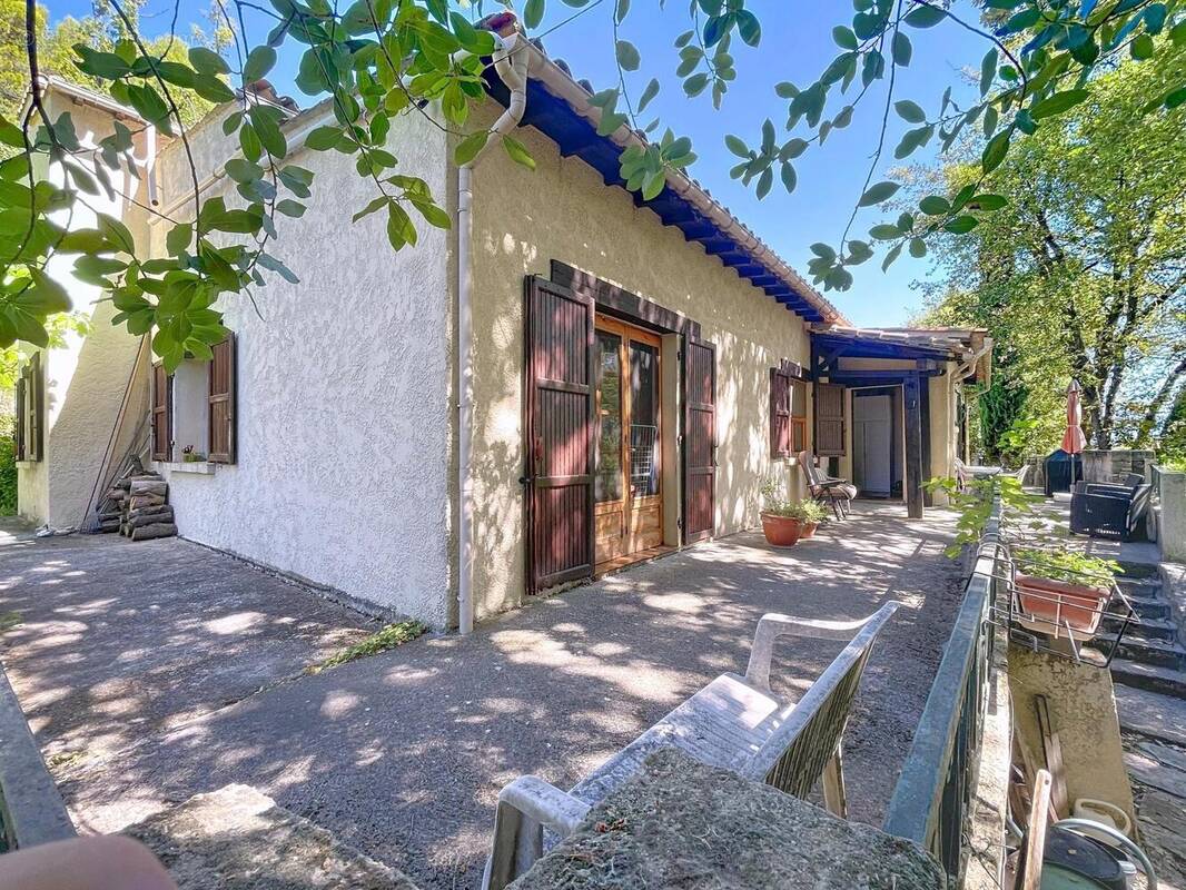 Photo 1 - Maison à LA ROQUE-D'ANTHERON