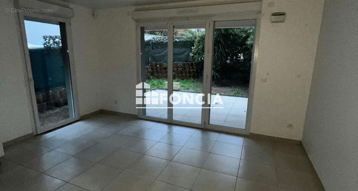 Appartement à MANDELIEU-LA-NAPOULE
